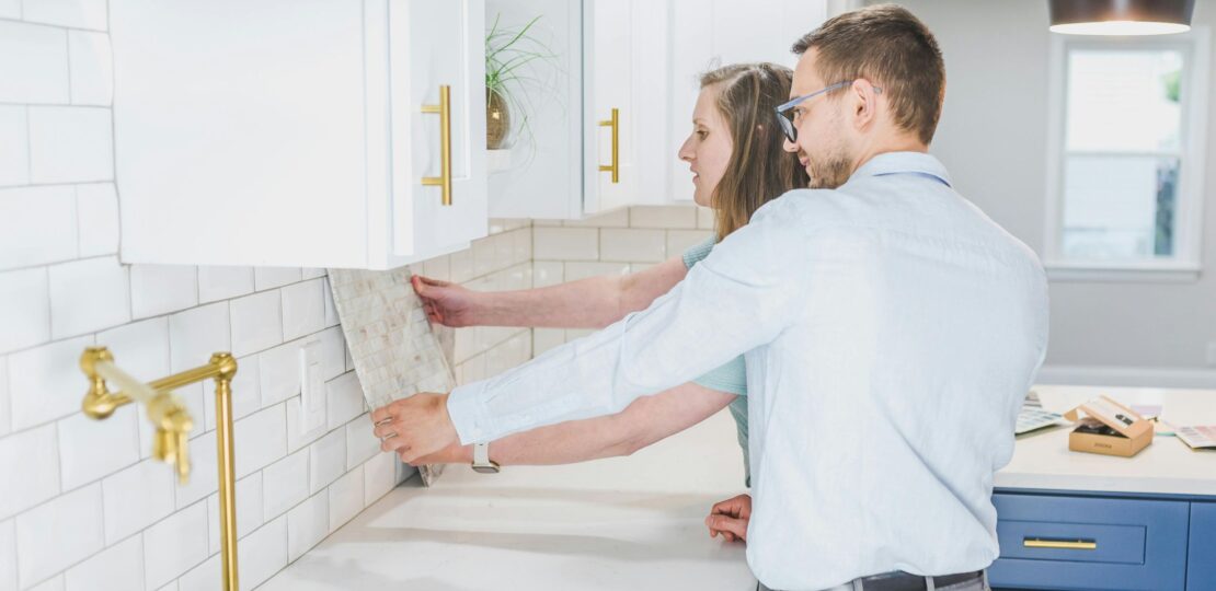 The Ultimate Guide to Choosing Kitchen Cabinet Colors